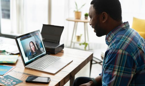 linkedin-sales-solutions-6ie6OjshvWg-unsplash